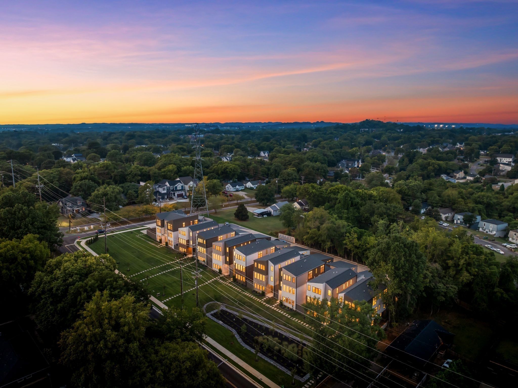 2305 Eastland Ave Unit: J