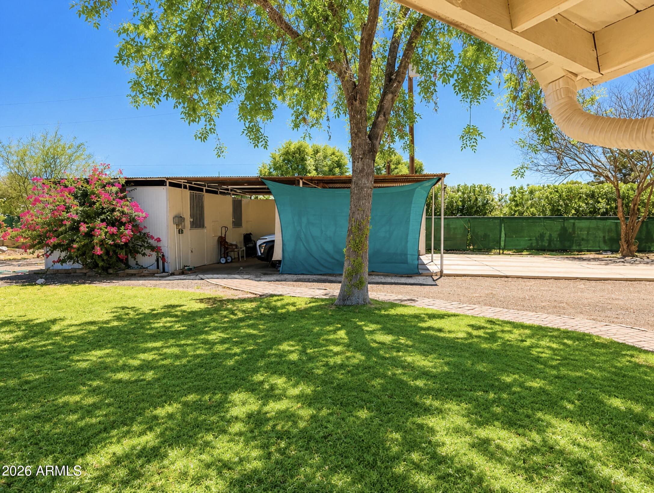7026 E SUNNYSIDE Drive