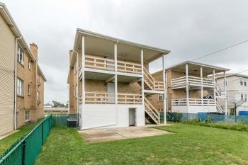 7331 W Higgins Avenue Unit: 1