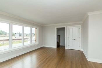 7331 W Higgins Avenue Unit: 1