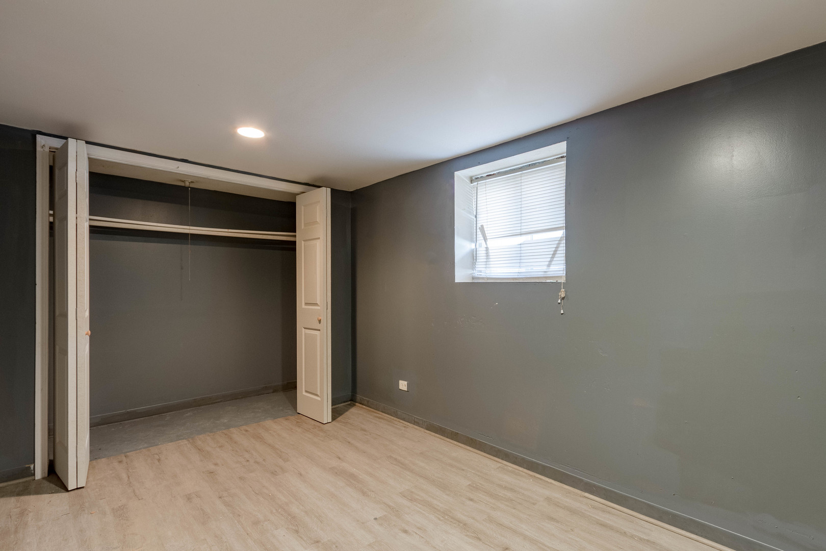 11815 S Peoria Street