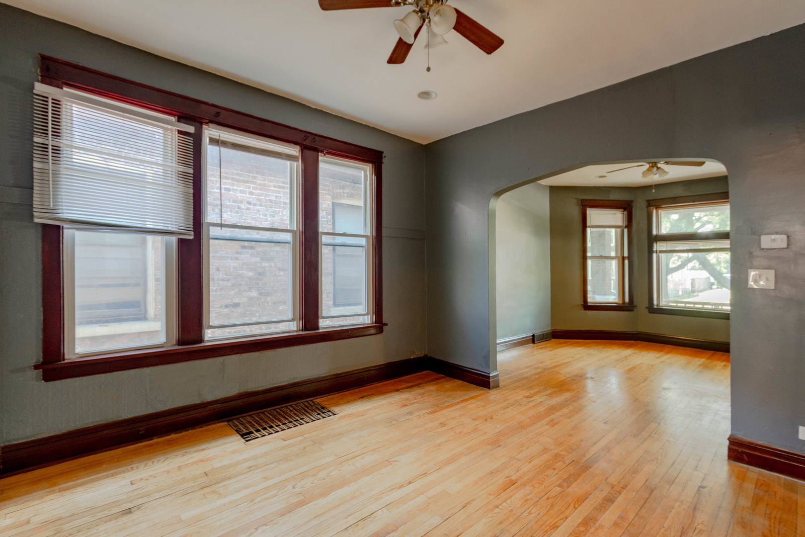 11815 S Peoria Street