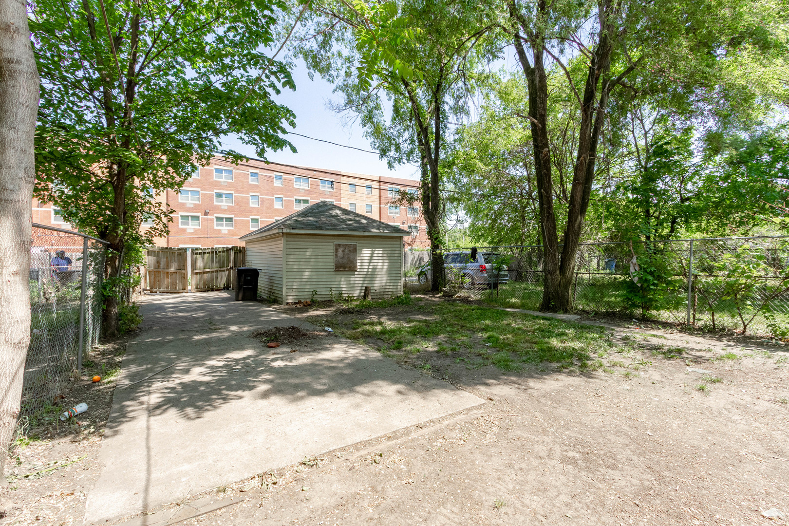 11815 S Peoria Street