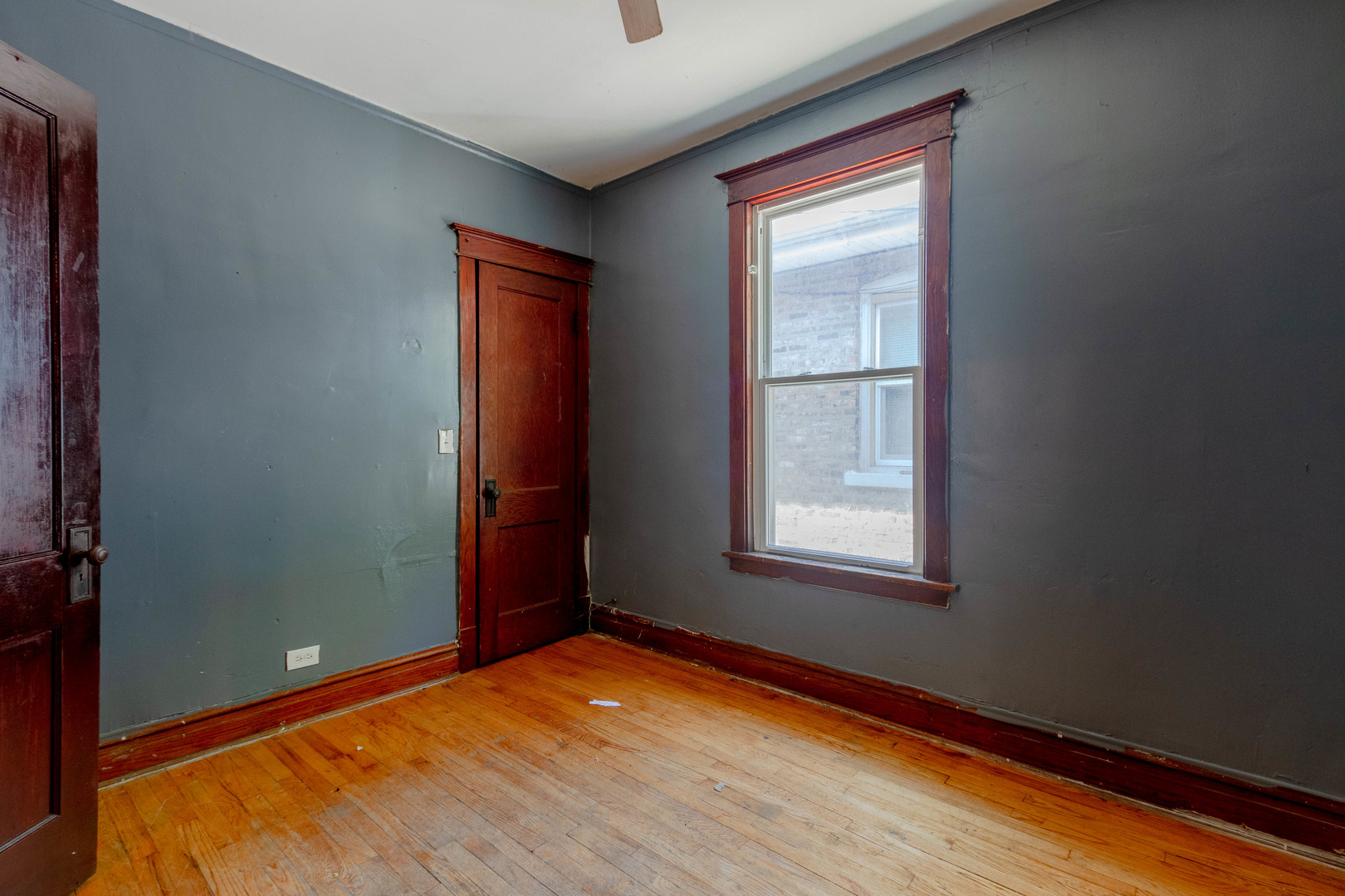 11815 S Peoria Street