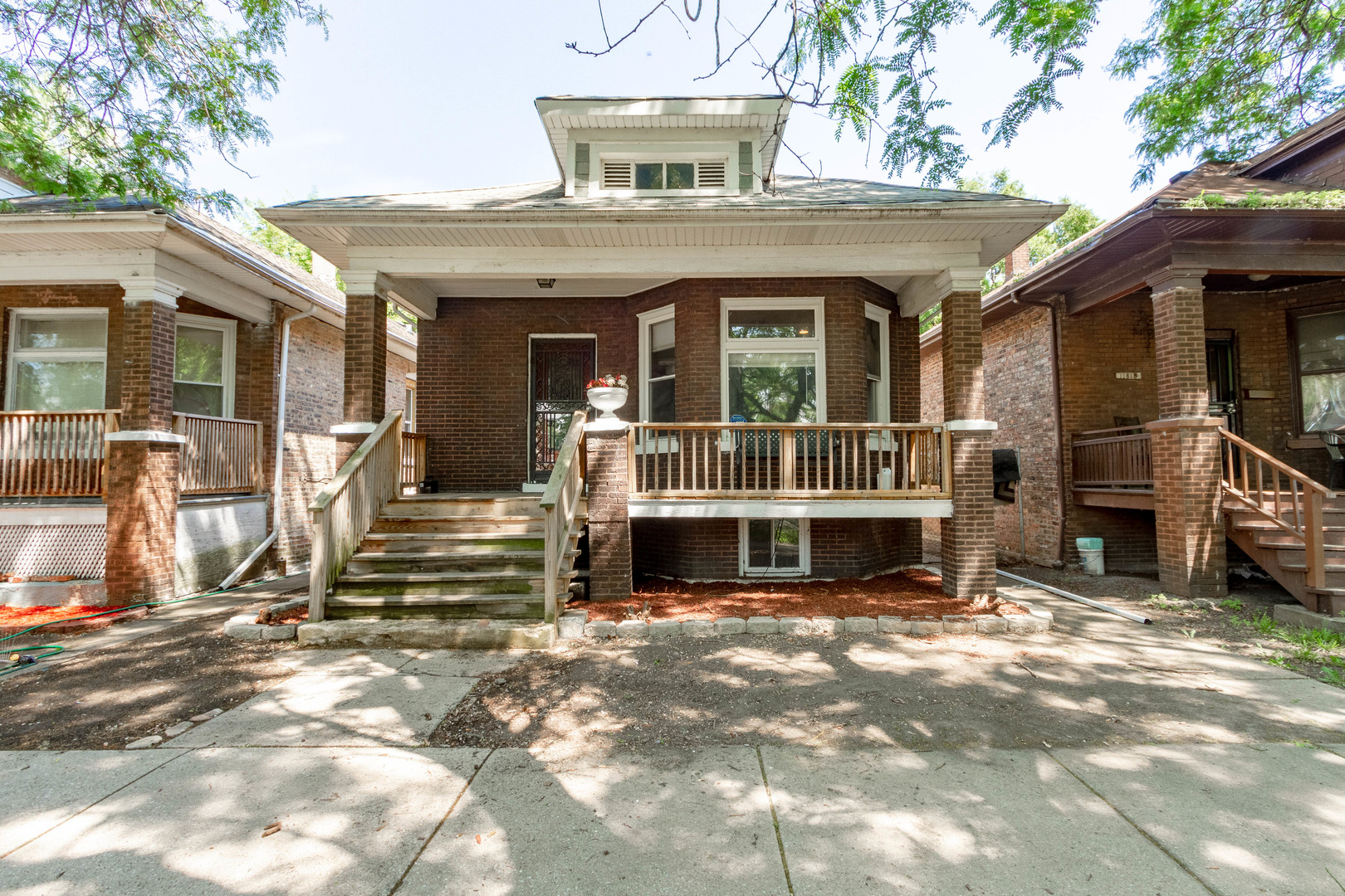 11815 S Peoria Street