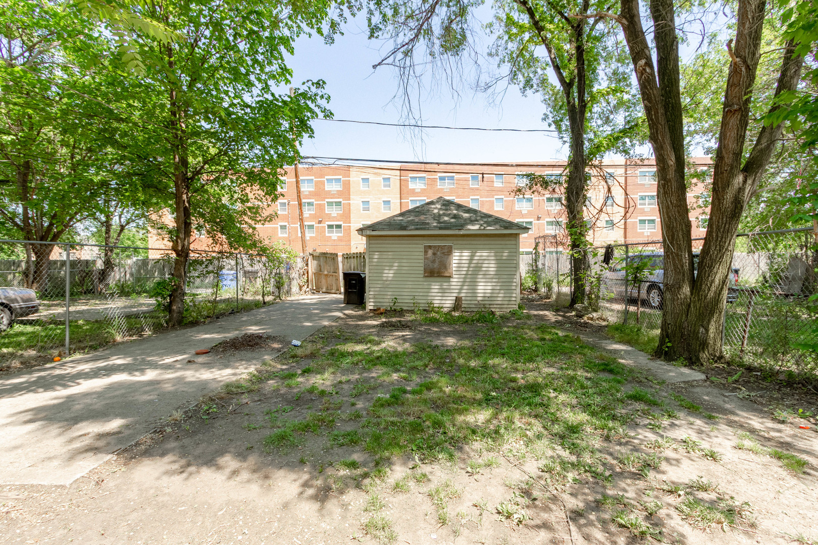 11815 S Peoria Street