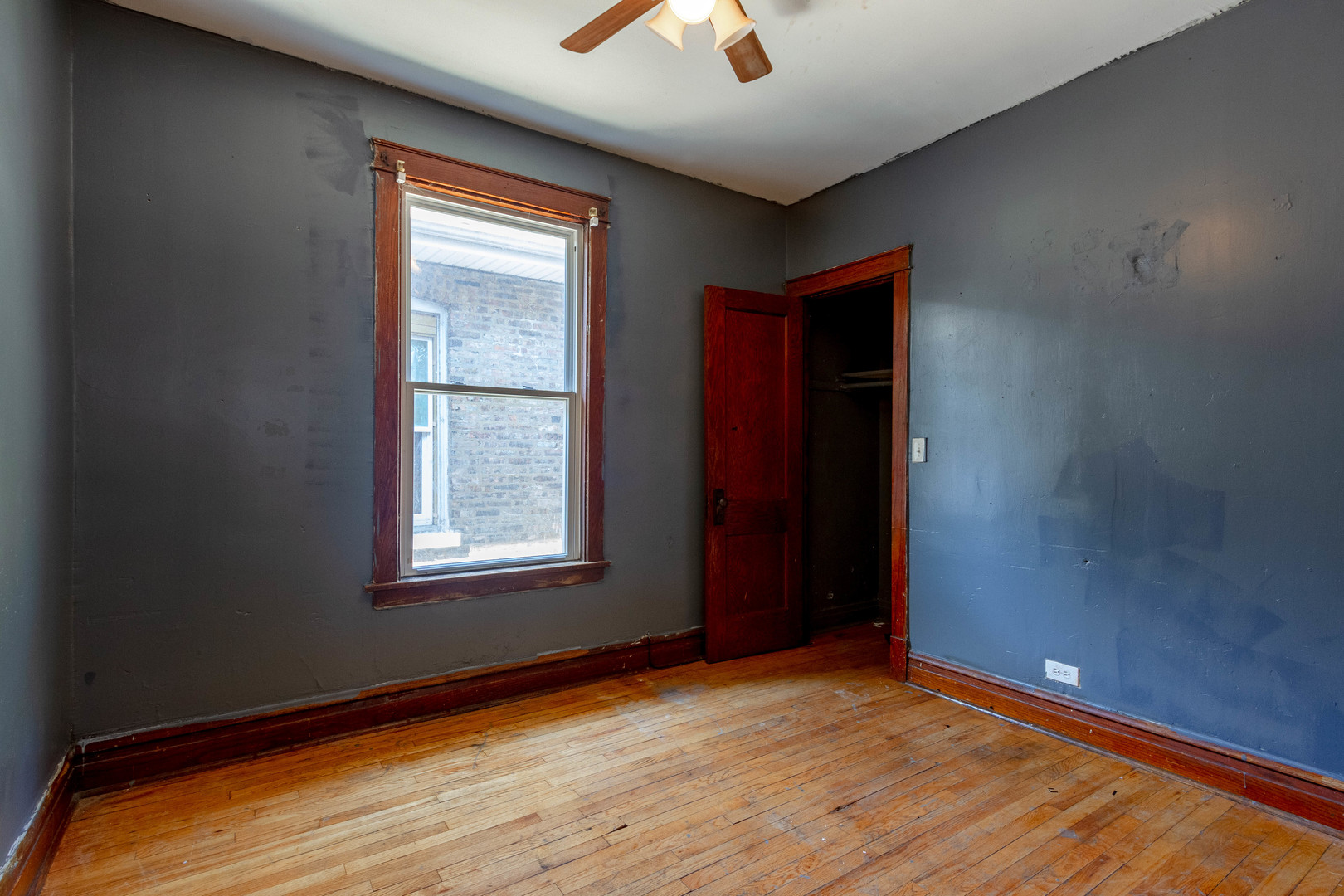 11815 S Peoria Street