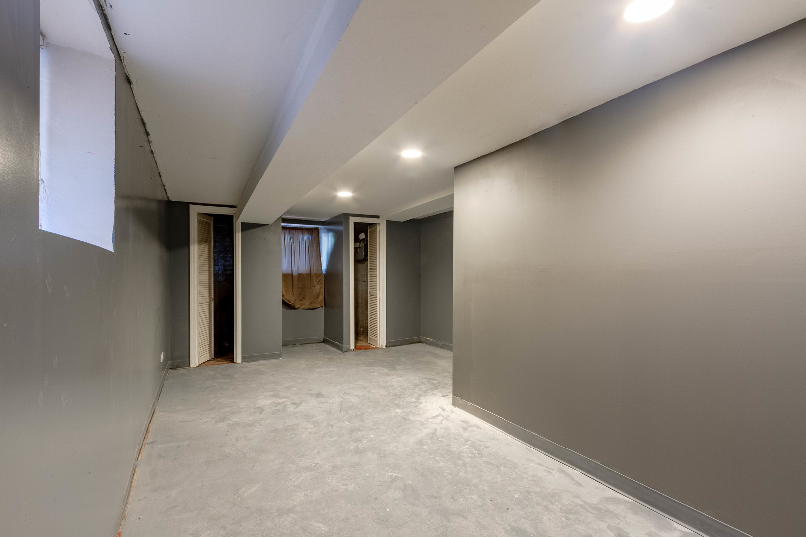 11815 S Peoria Street