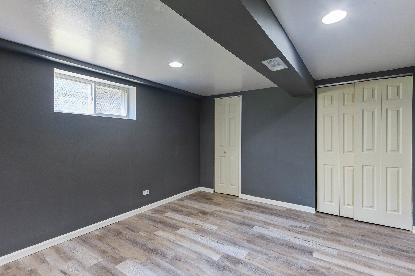 11727 S Peoria Street