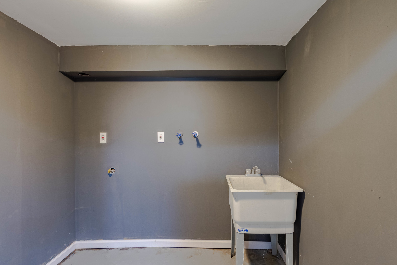 11727 S Peoria Street