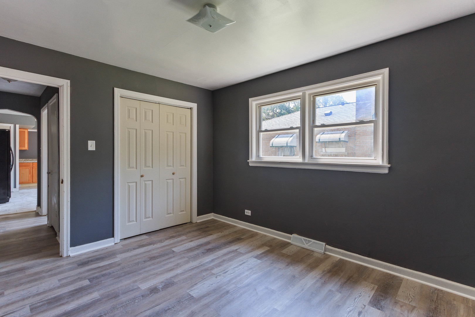 11727 S Peoria Street