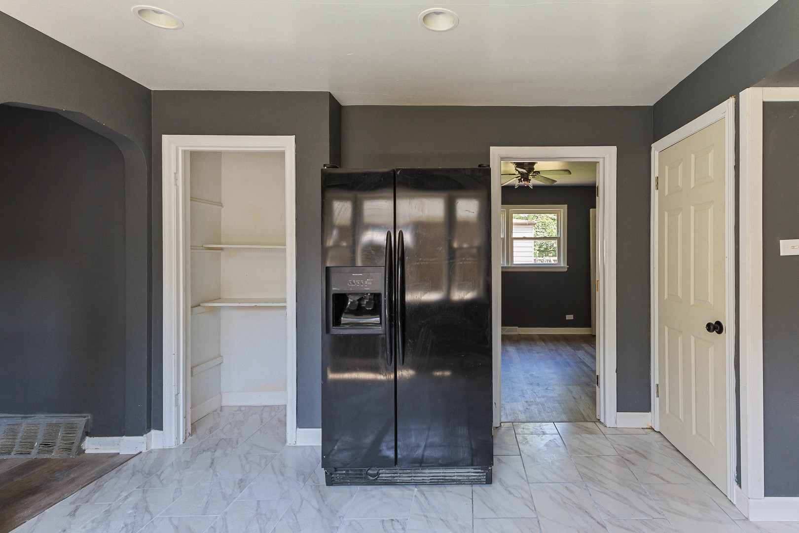 11727 S Peoria Street