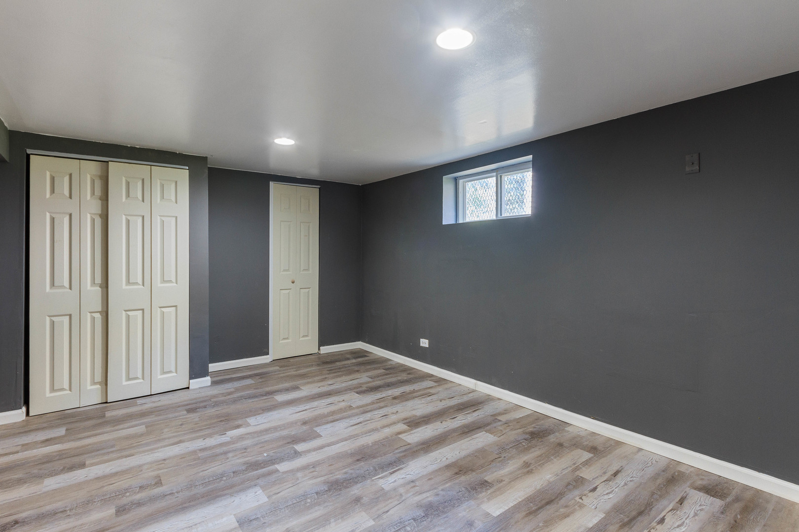 11727 S Peoria Street