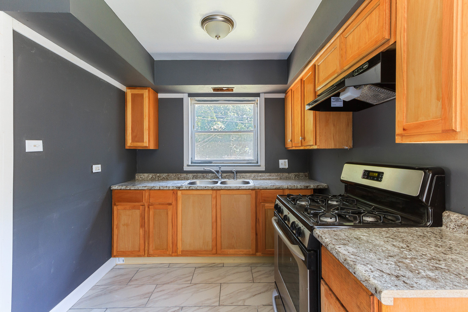 11727 S Peoria Street