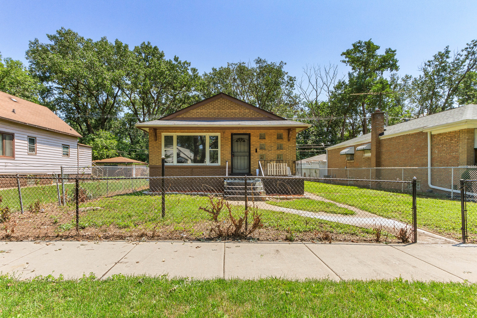 11727 S Peoria Street