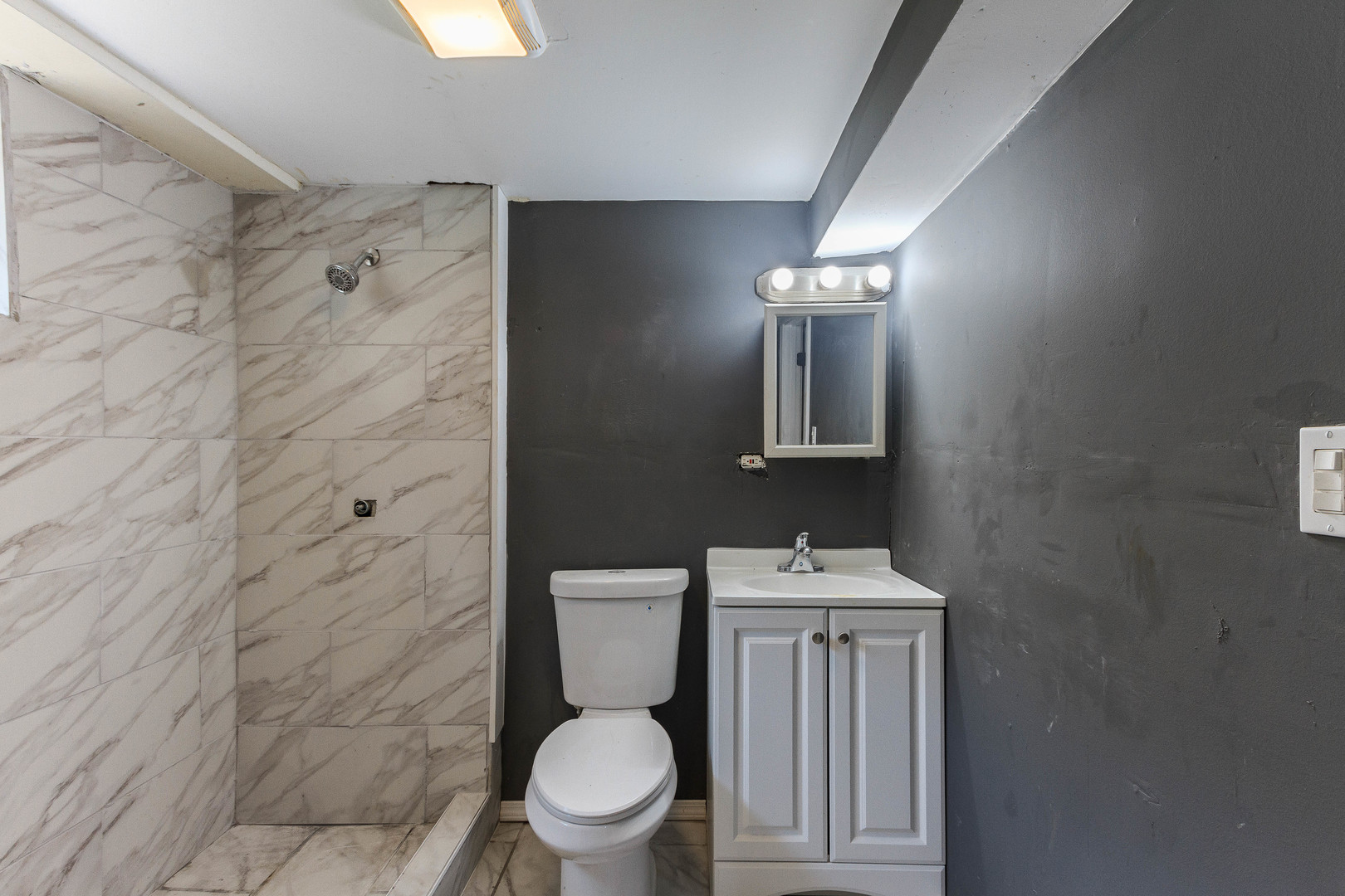 11727 S Peoria Street