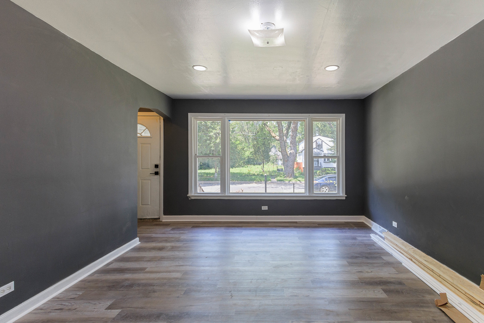 11727 S Peoria Street