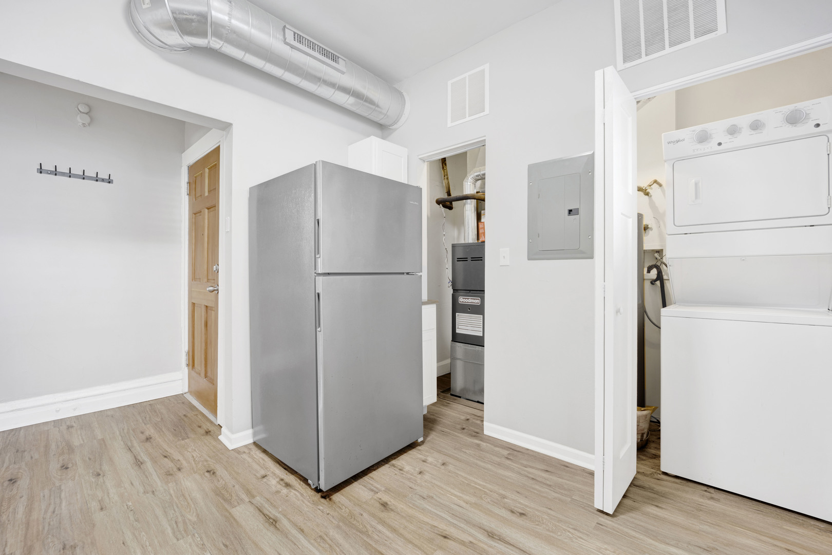 2255 S Oakley Avenue Unit: 1