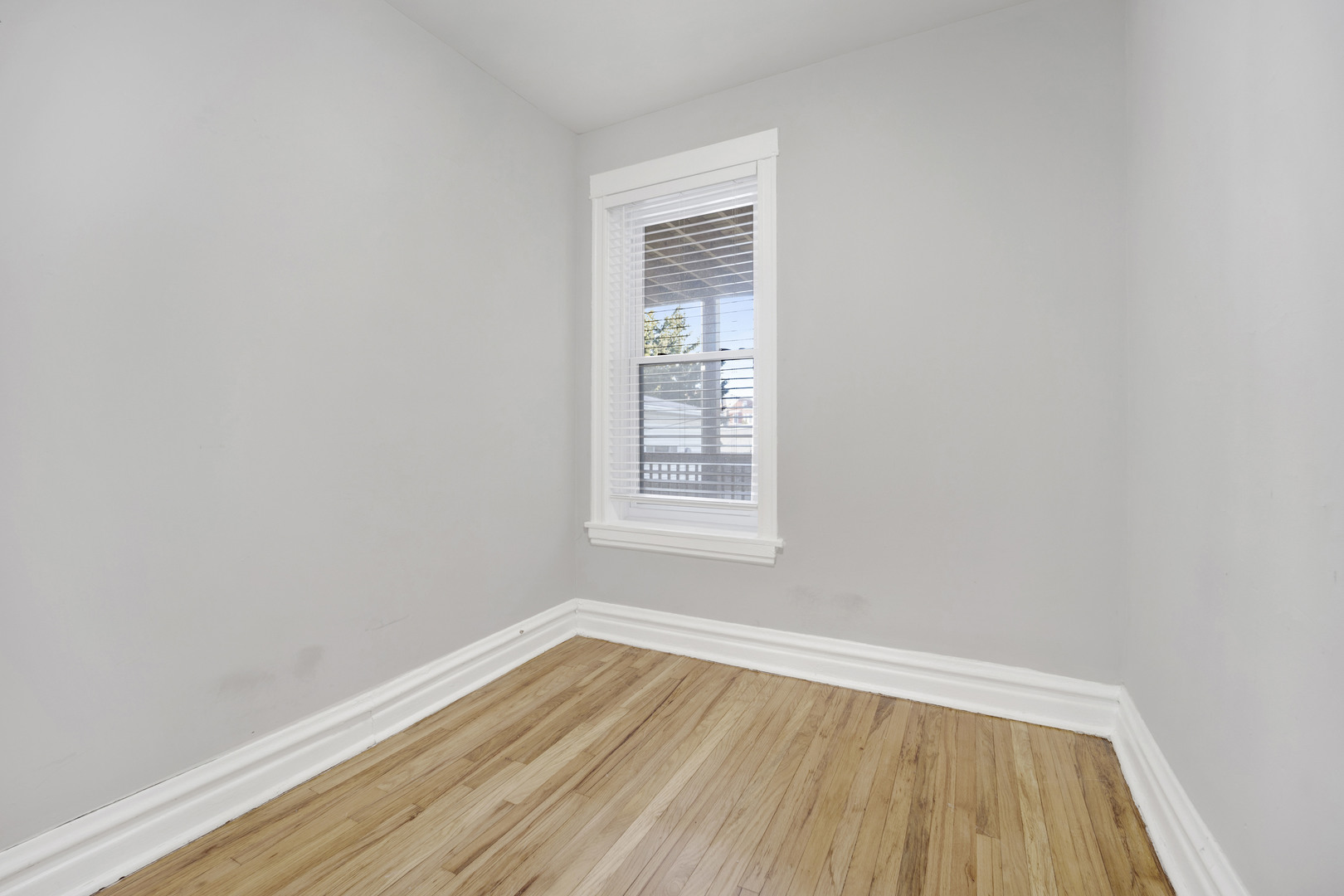 2255 S Oakley Avenue Unit: 1