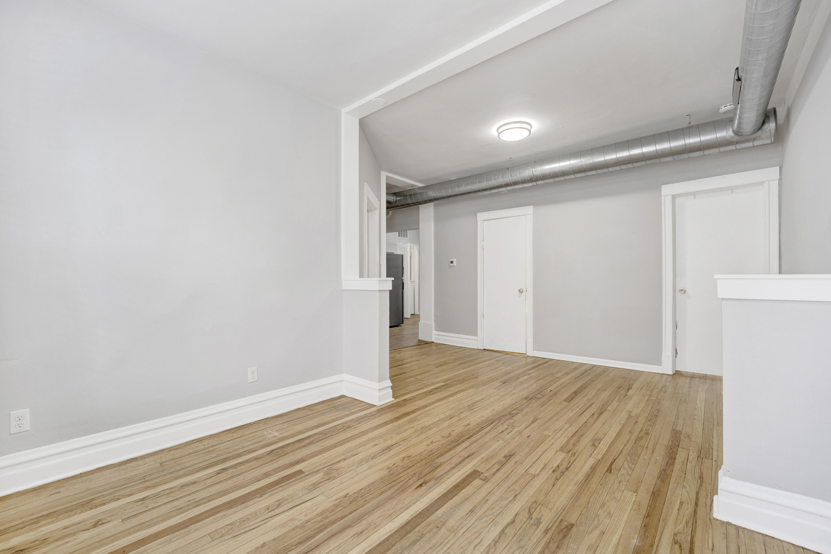 2255 S Oakley Avenue Unit: 1