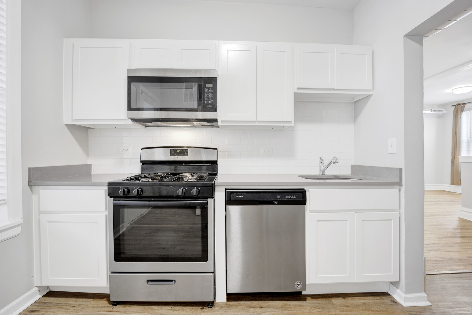 2255 S Oakley Avenue Unit: 1