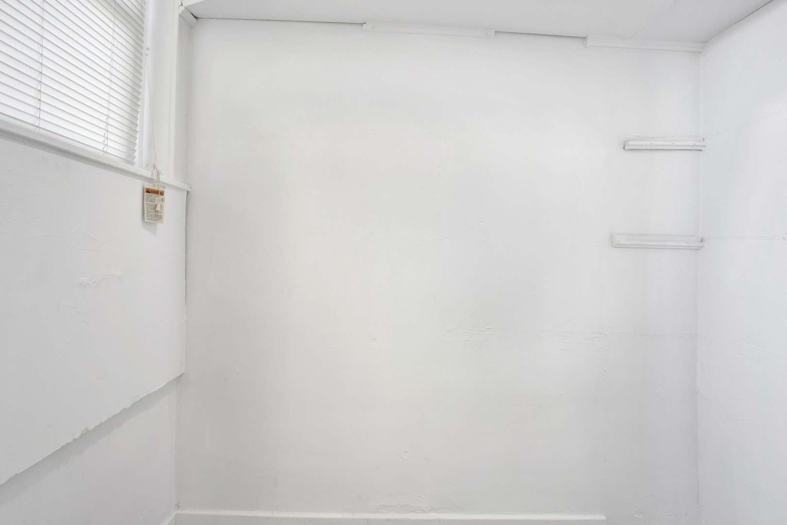 4748 W Roscoe Street Unit: 3