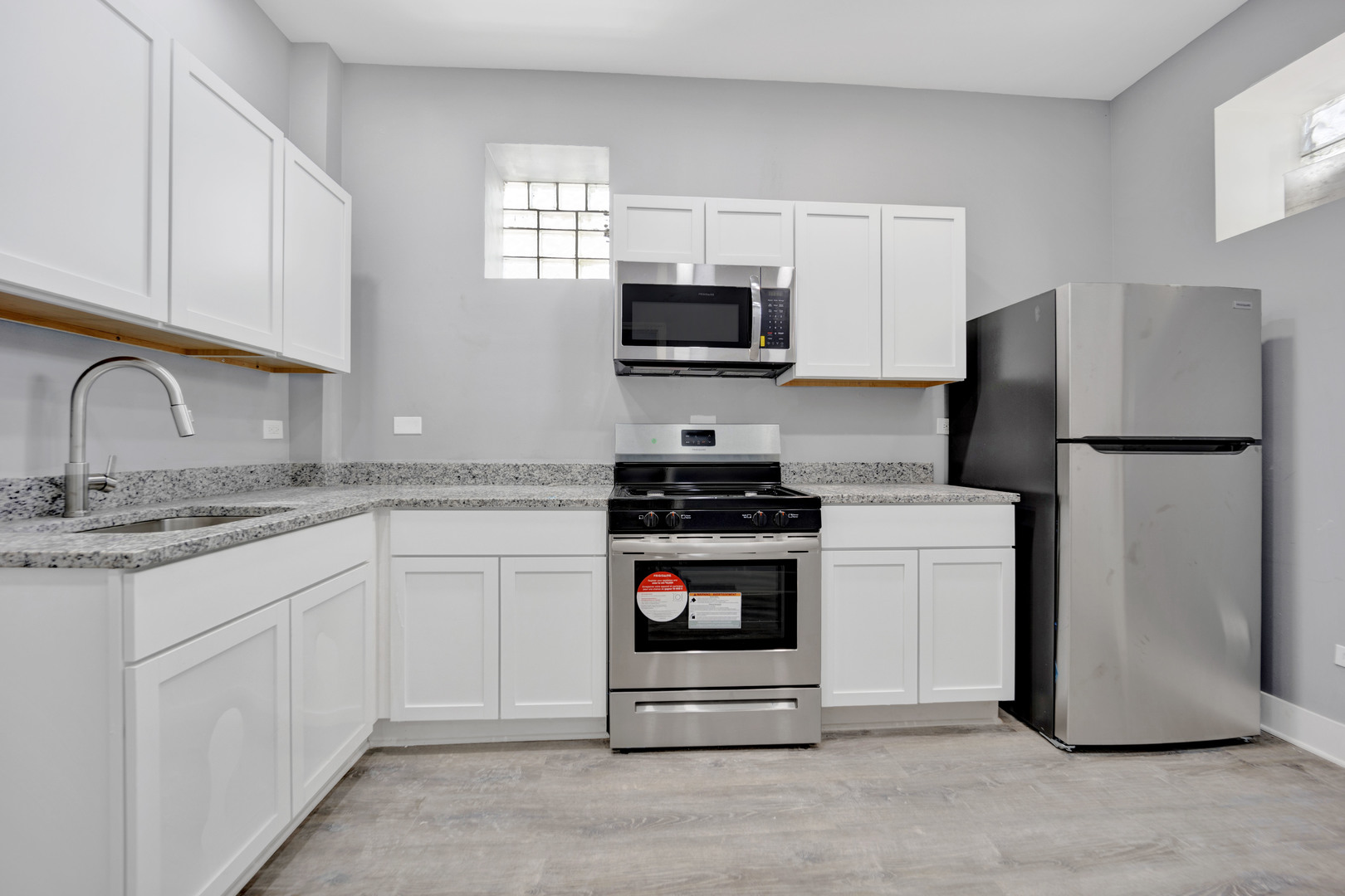 2286 S Blue Island Avenue Unit: 1R