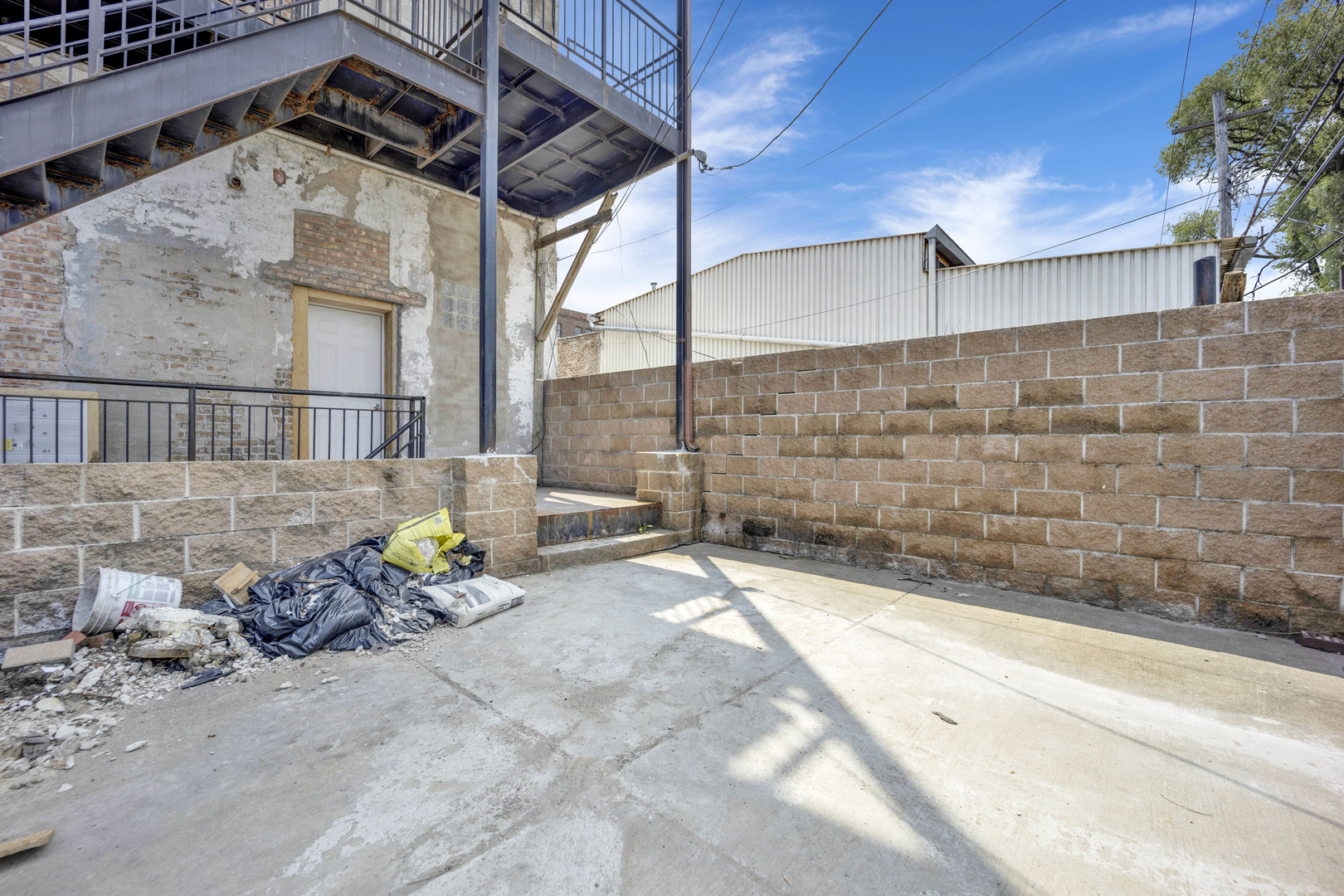 2286 S Blue Island Avenue Unit: 1R