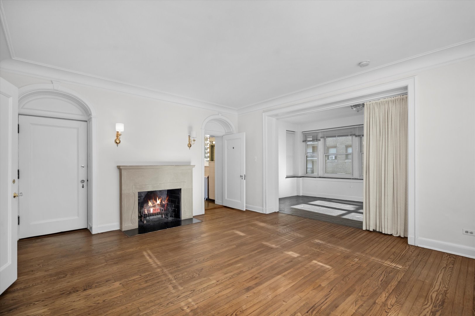 1415 N Astor Street Unit: 3