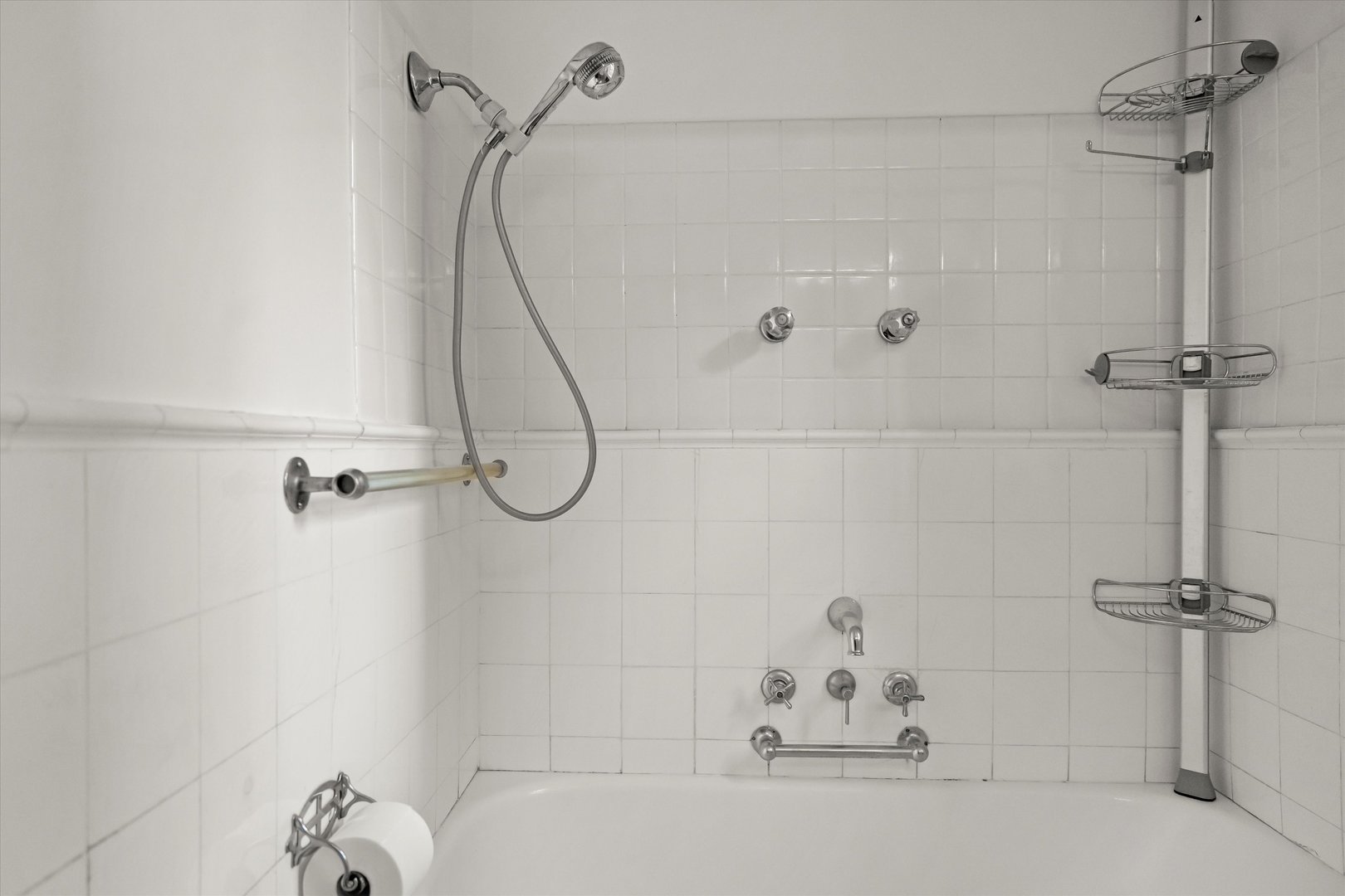 1415 N Astor Street Unit: 3