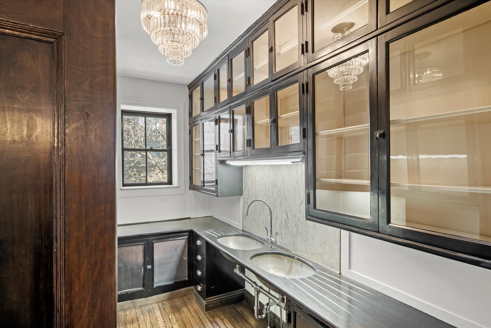 1415 N Astor Street Unit: 3