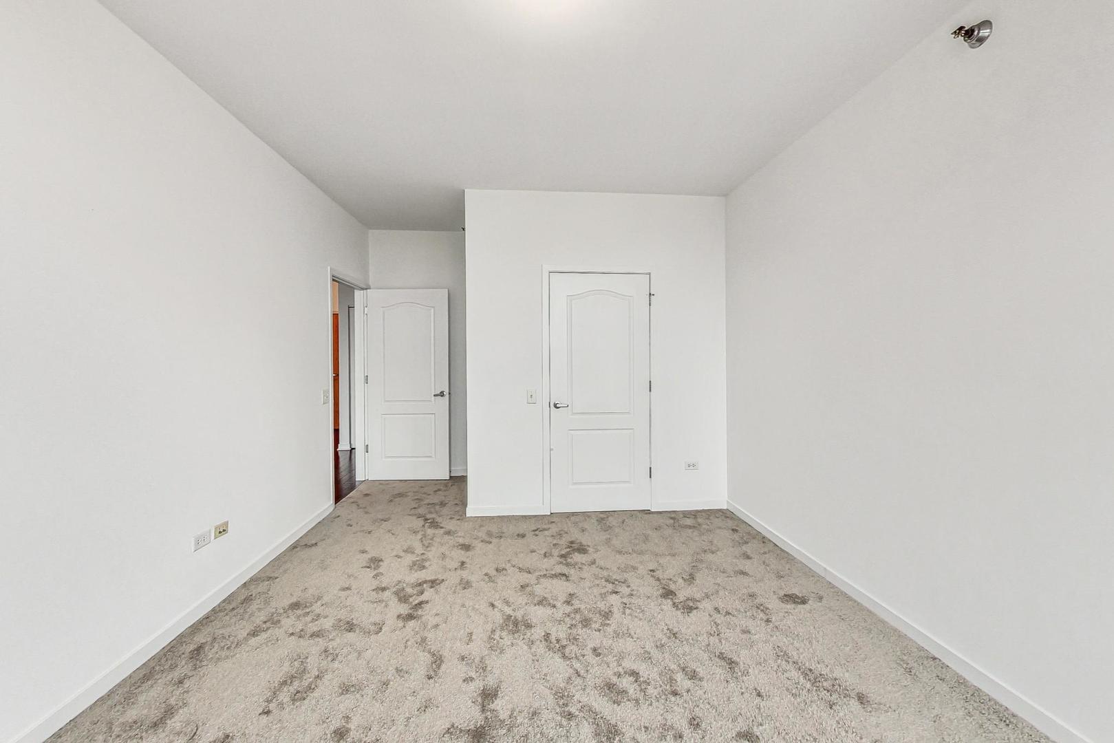 757 N Orleans Street Unit: 1203