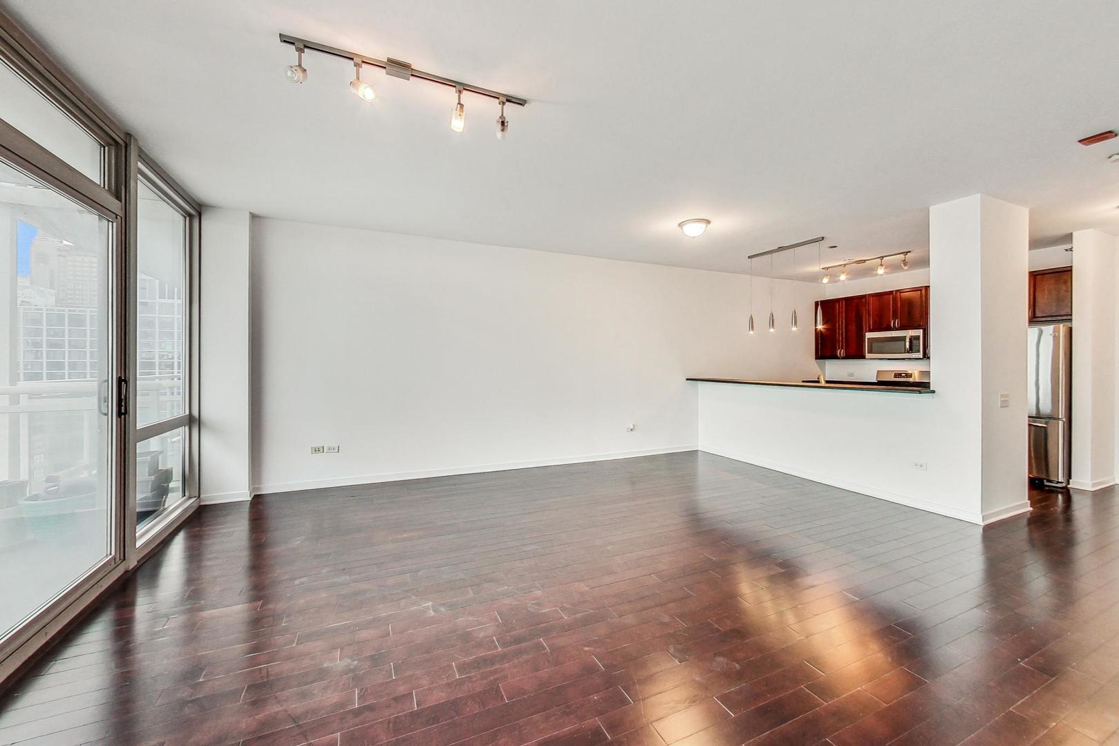 757 N Orleans Street Unit: 1203