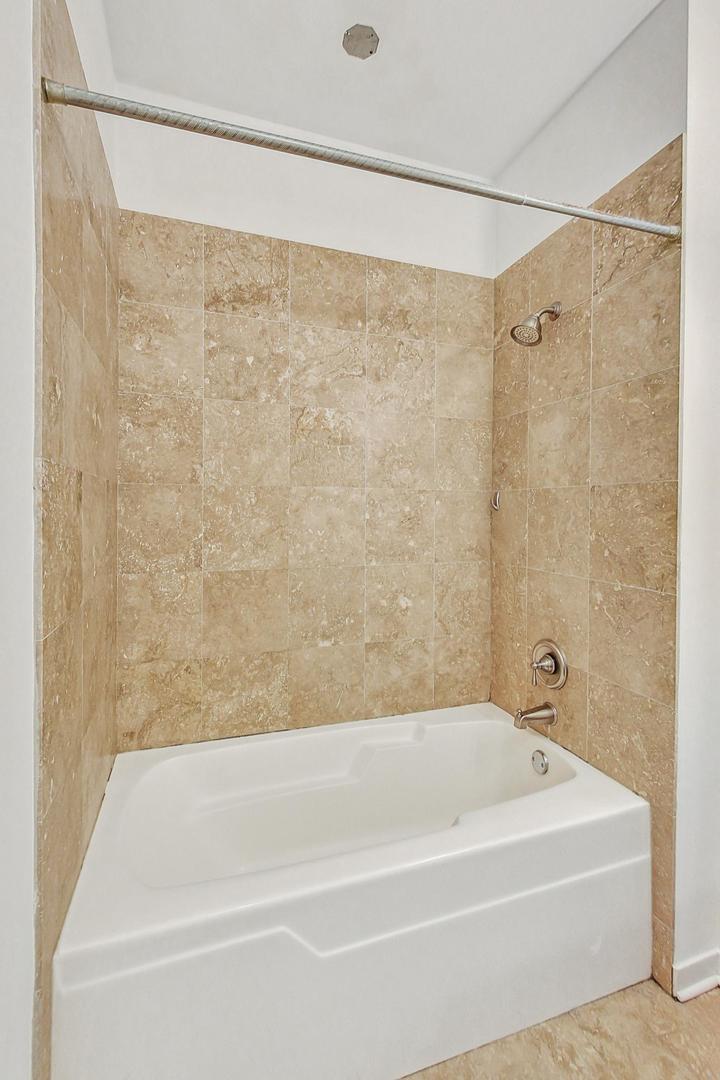 757 N Orleans Street Unit: 1203