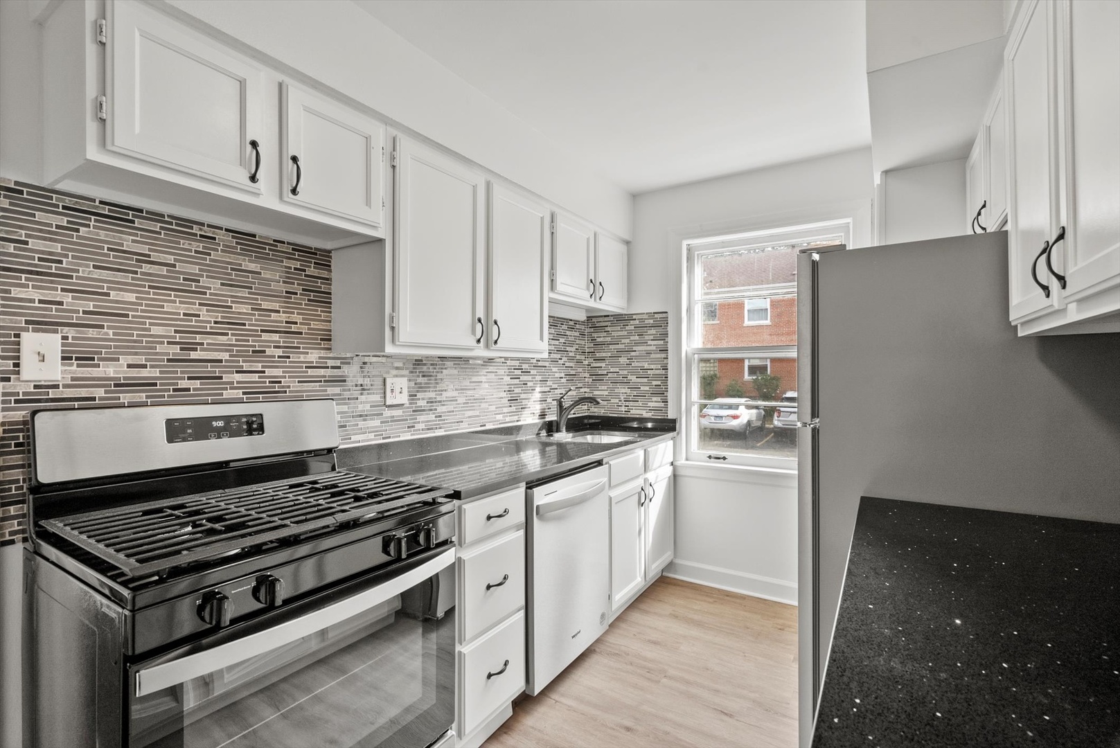 6551 N Damen Avenue Unit: 1