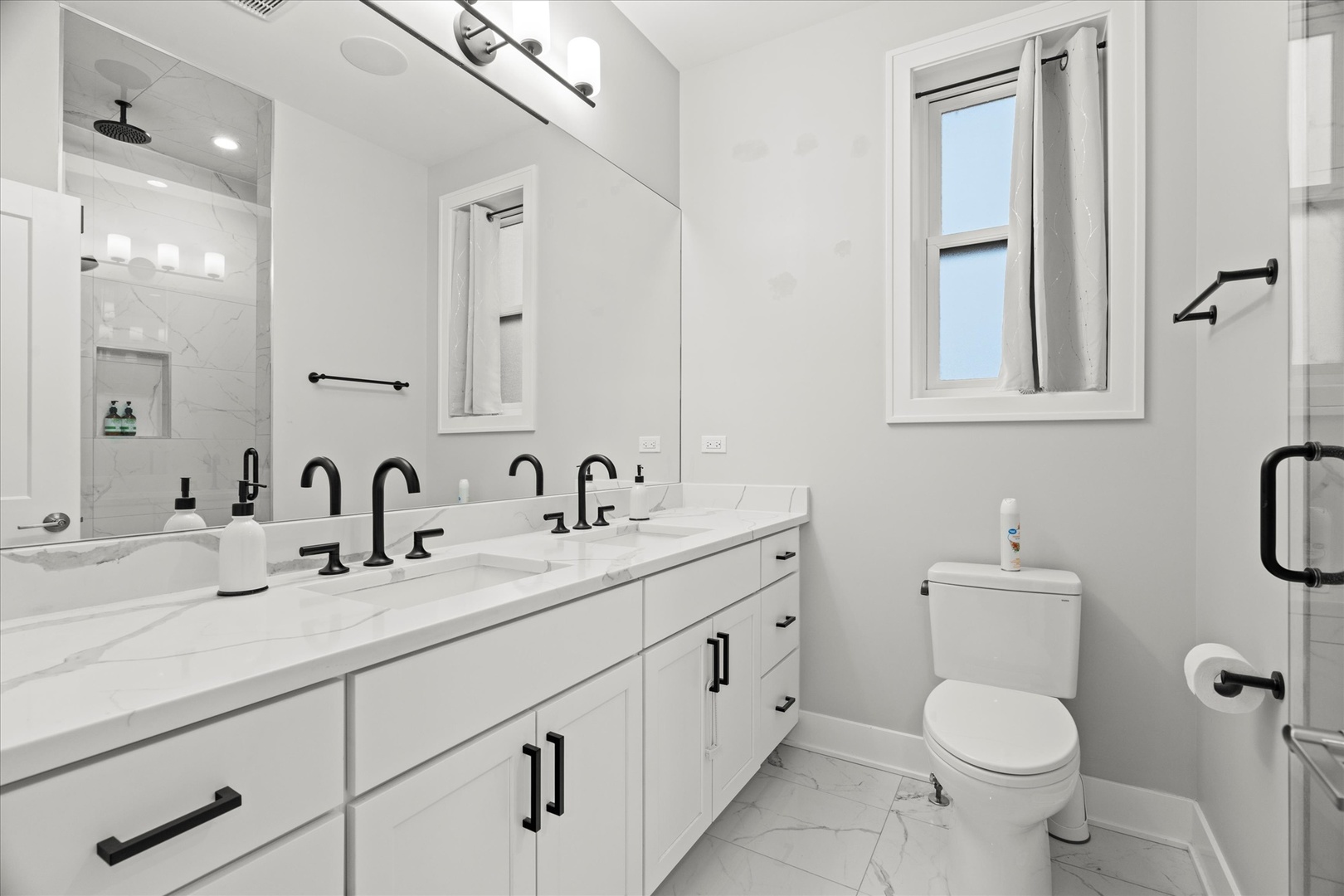 2965 N ELSTON Avenue Unit: 2