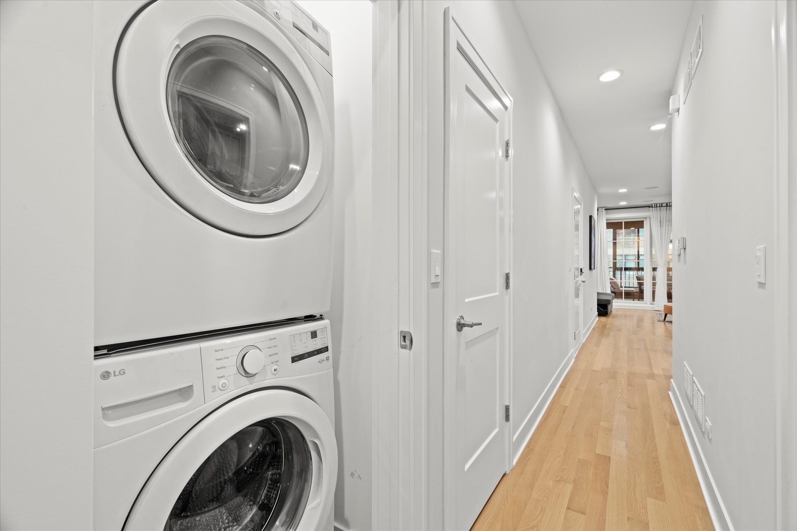 2965 N ELSTON Avenue Unit: 2
