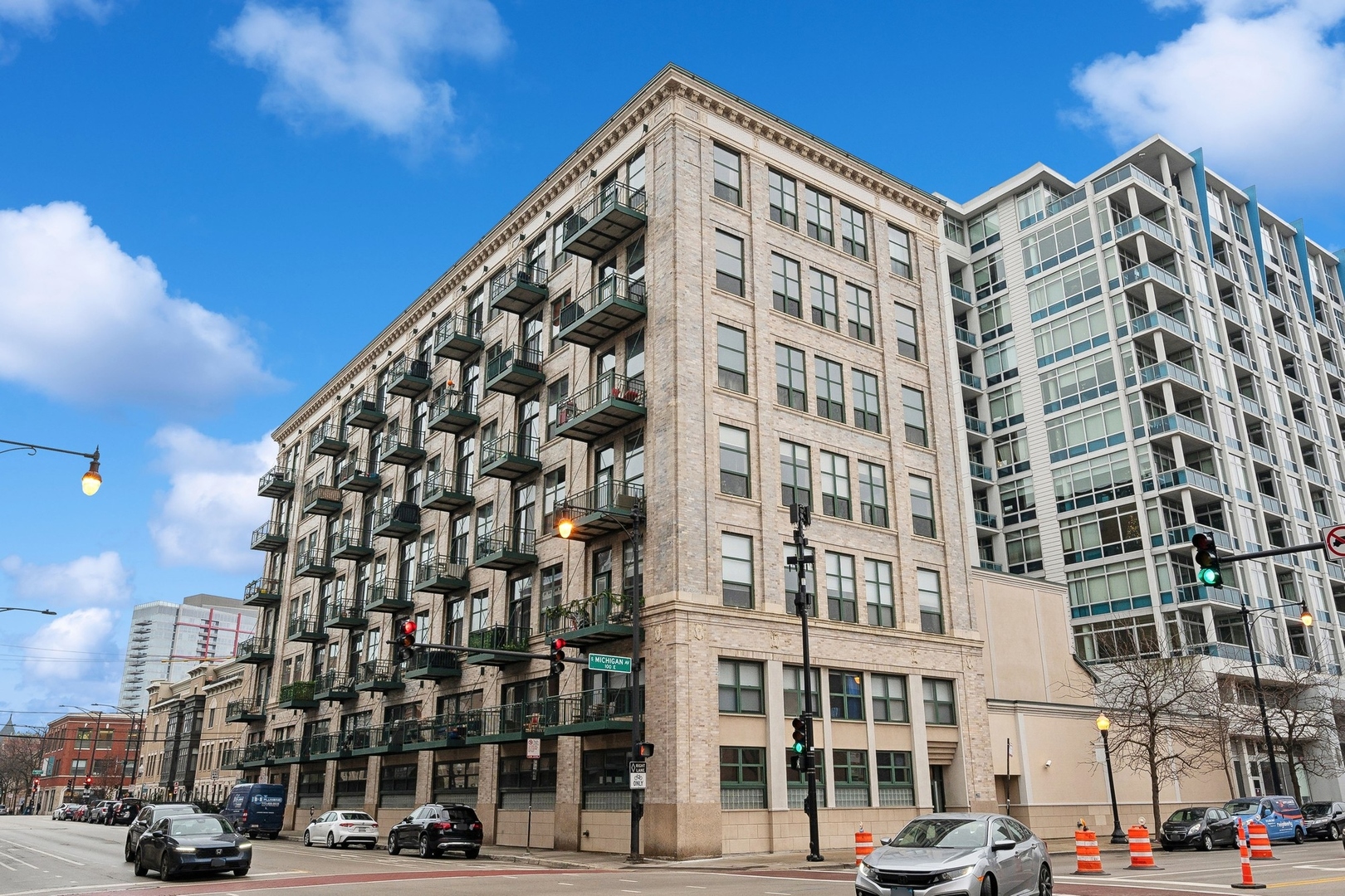 1801 S Michigan Avenue Unit: 706