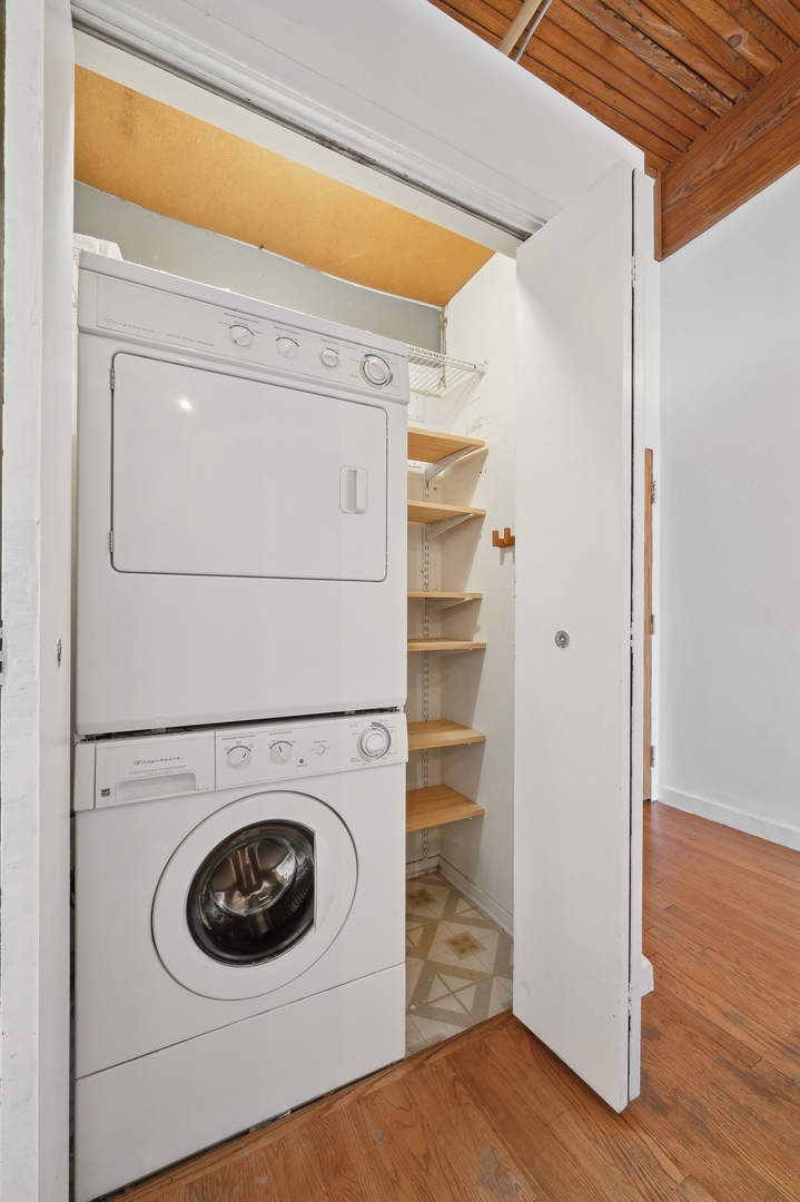 1801 S Michigan Avenue Unit: 706
