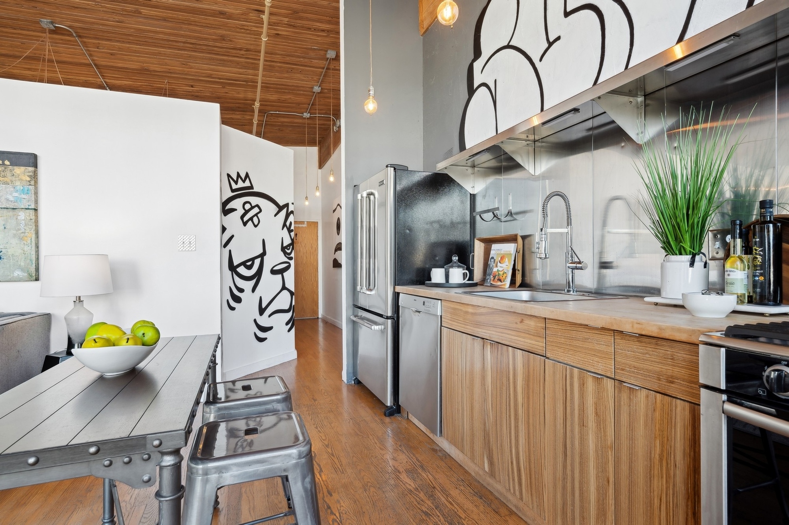 1801 S Michigan Avenue Unit: 706