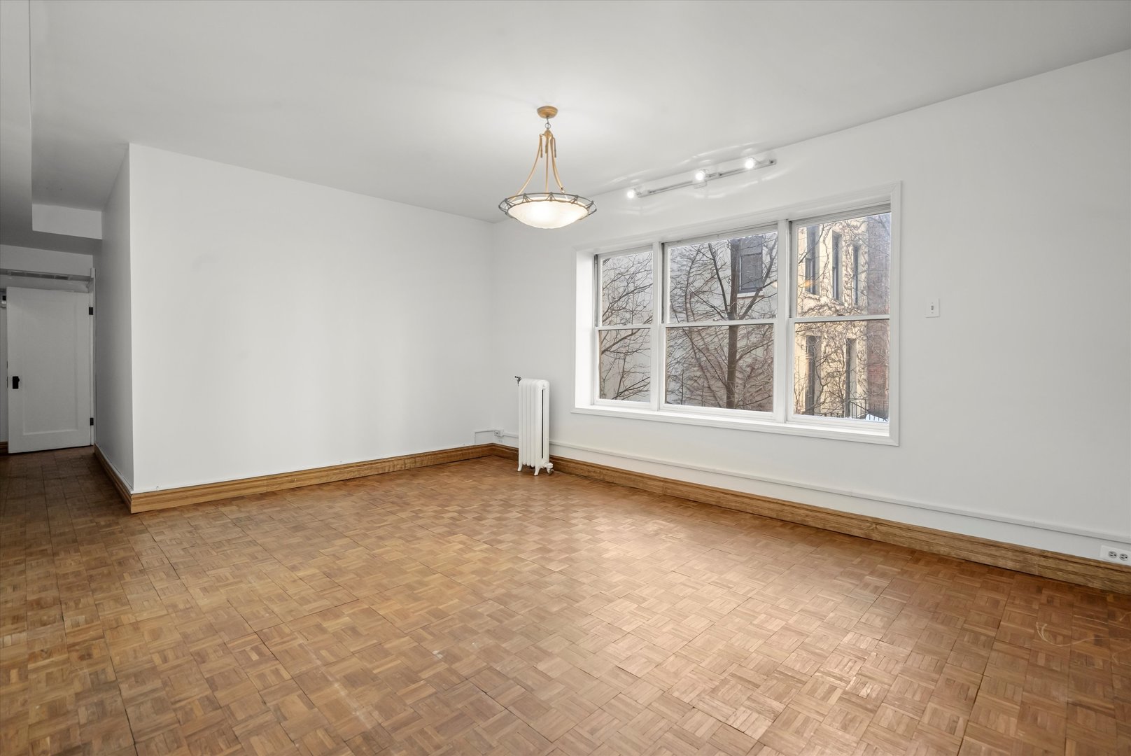 1415 N Astor Street Unit: 3