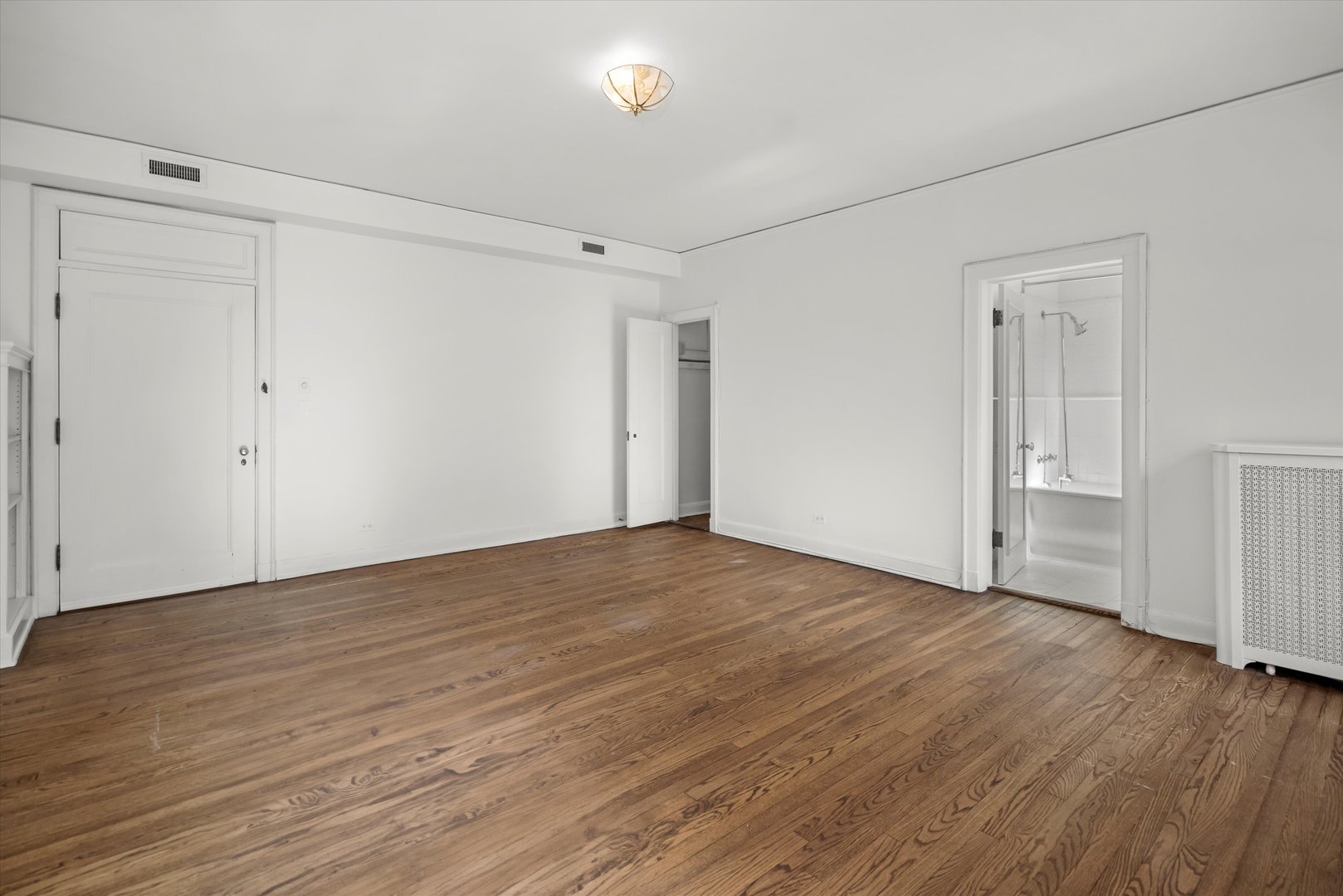 1415 N Astor Street Unit: 3