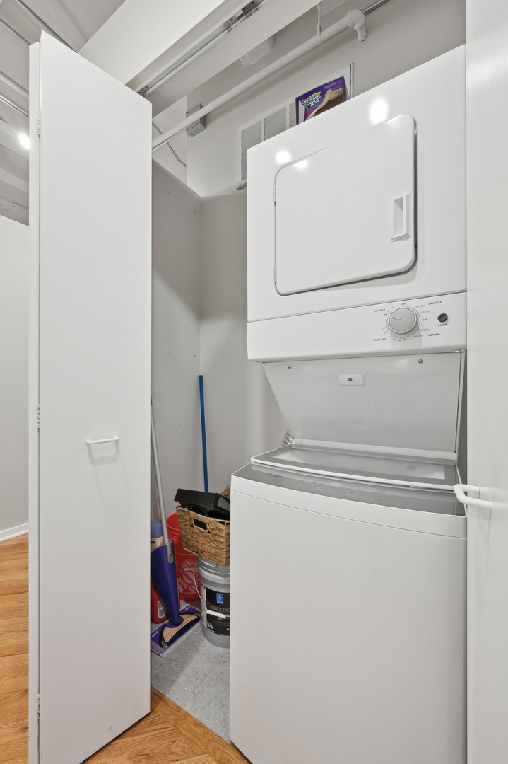 500 S Clinton Street Unit: 740