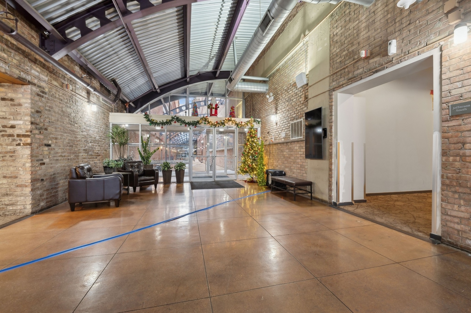 500 S Clinton Street Unit: 740
