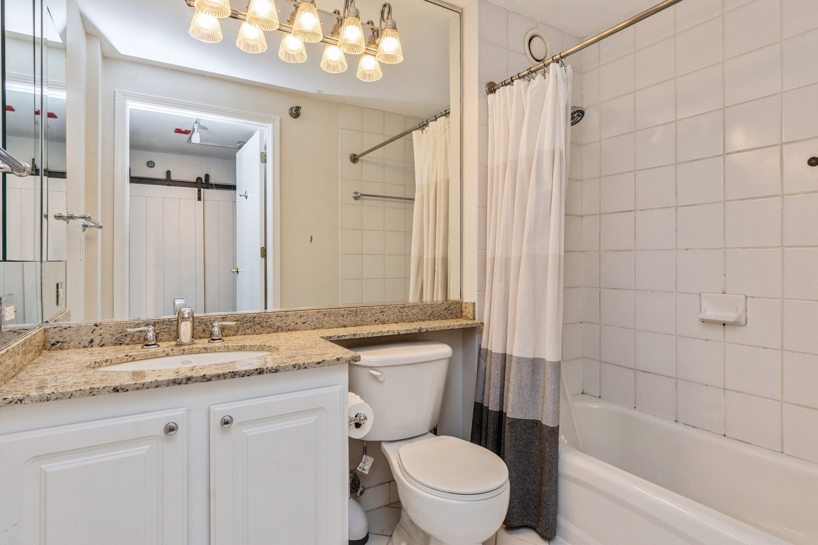 345 N LASALLE Street Unit: 2802