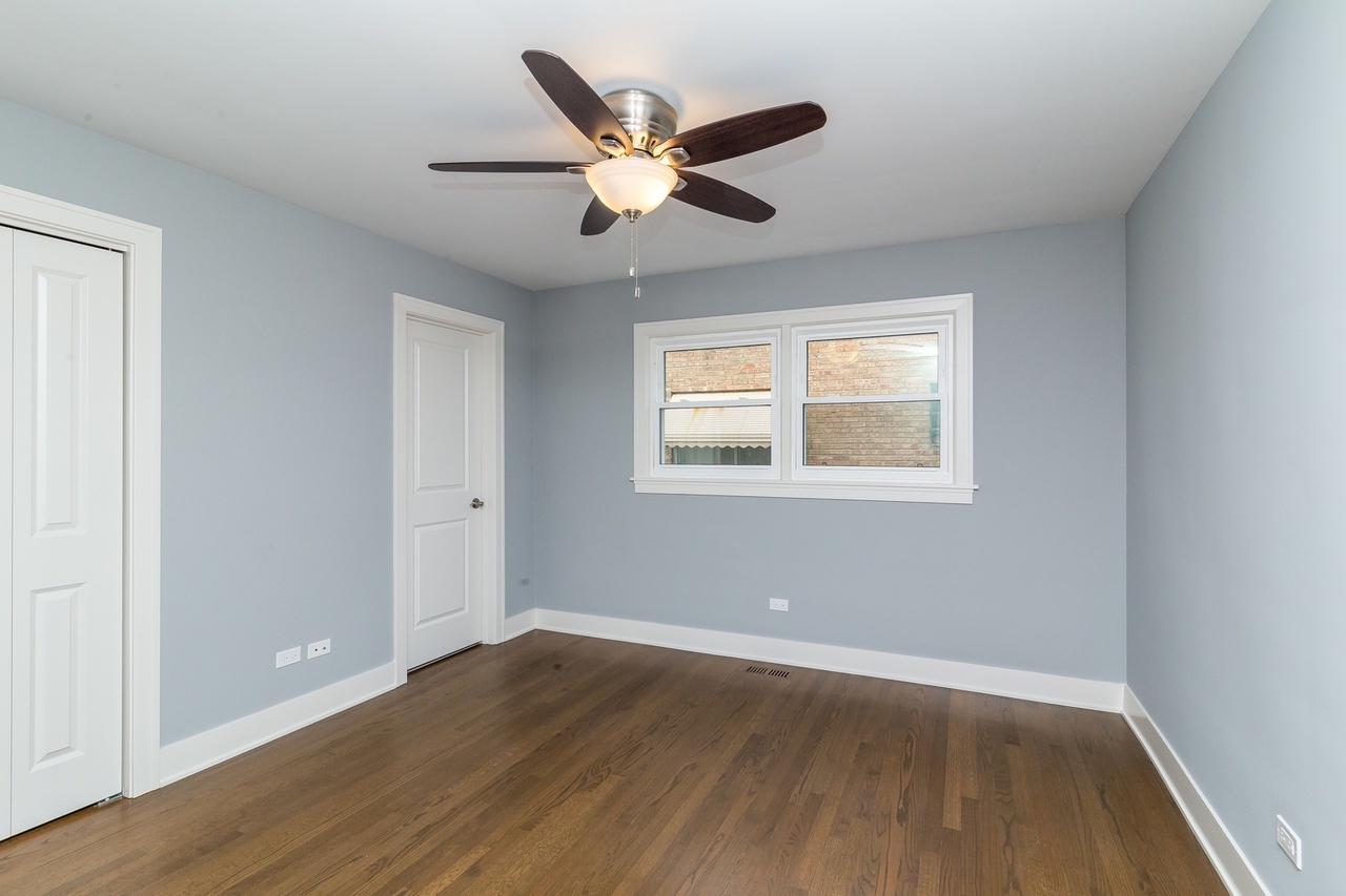 7331 W Higgins Avenue Unit: 1