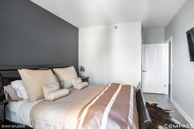 1250 S Michigan Avenue Unit: 1303