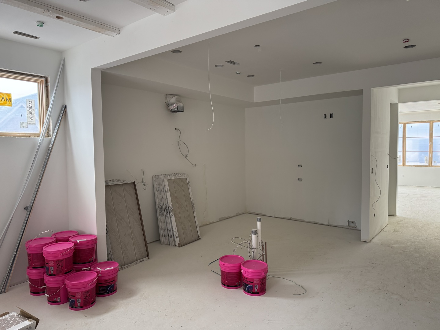 2644 N Lakewood Avenue Unit: 2N