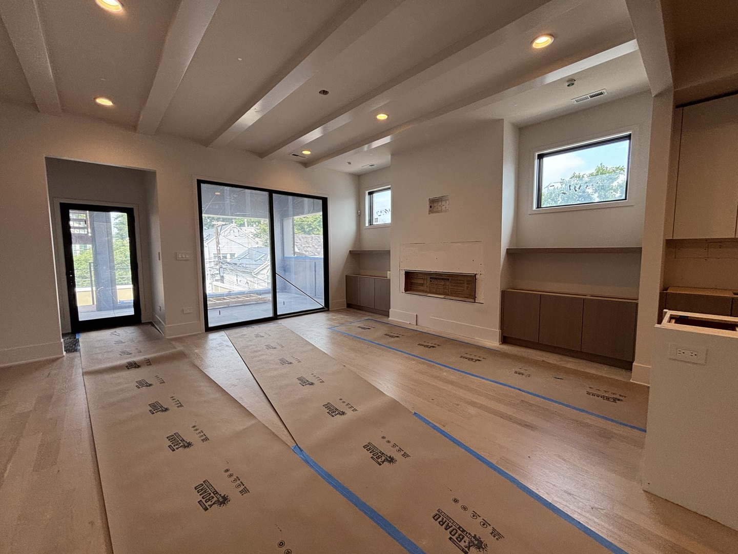 2644 N Lakewood Avenue Unit: 2N