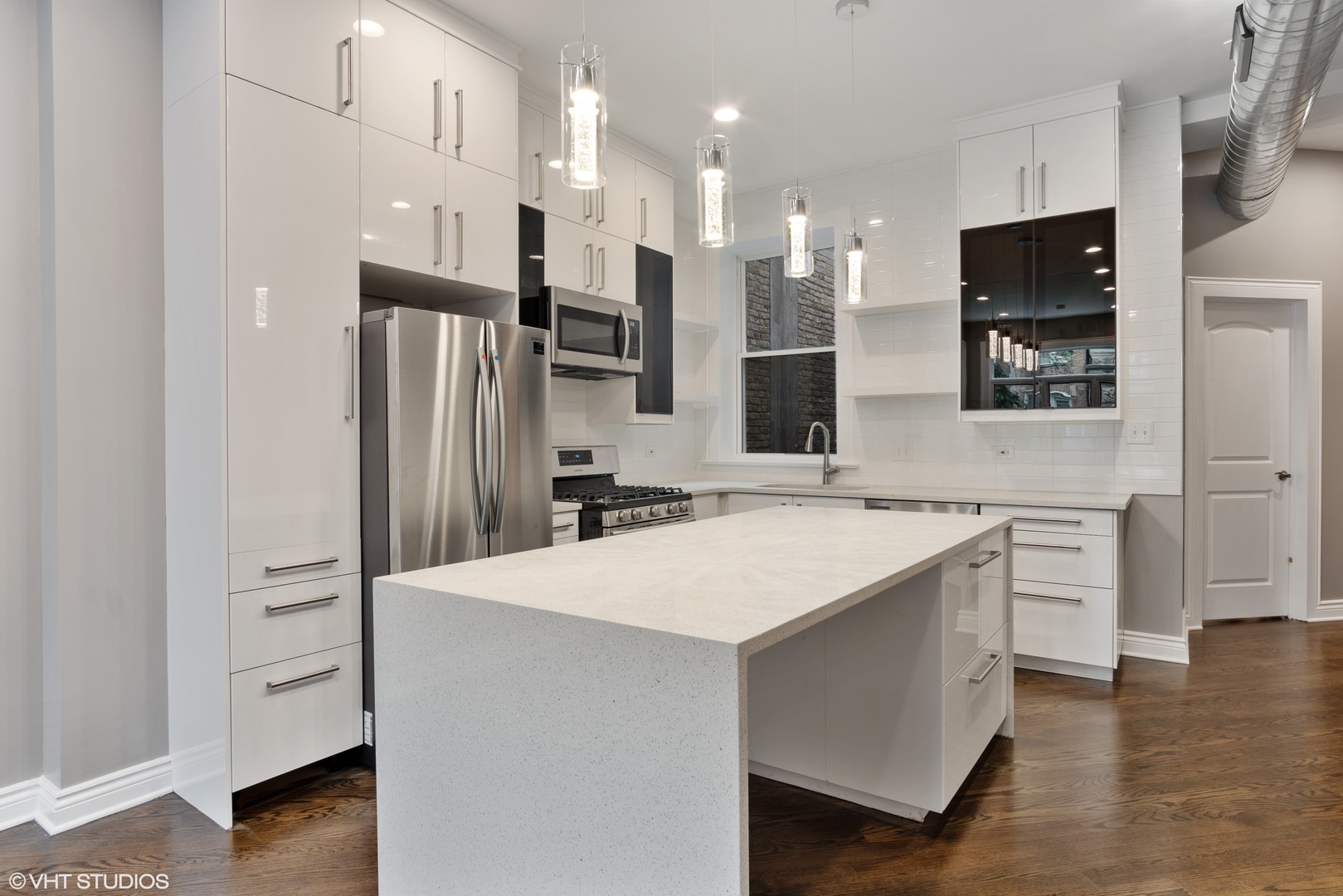 608 W Arlington Place Unit: 1